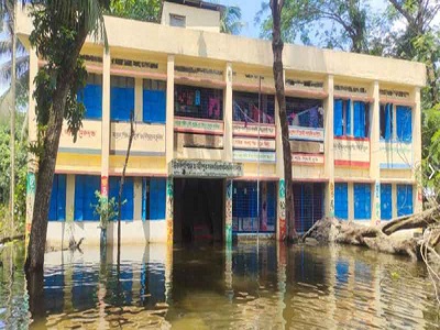 উপকরণ সংকটে ব্যাহত ৭ জেলার প্রাথমিক শিক্ষা কার্যক্রম