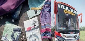 বরগুনায় বাস-মোটরসাইকেল সংঘর্ষে তিন ভাইয়ের মৃত্যু