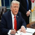 তেলের দাম দেখেই ট্রাম্পকে যুদ্ধ থেকে সটকে পড়তে বললেন উপদেষ্টারা