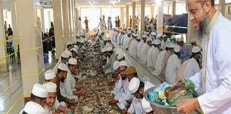 পাগলা মসজিদের দানবক্সে এবার ২৮ বস্তা টাকা, চলছে গণনা