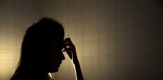 নোয়াখালীতে এসিড নিক্ষেপের ভয় দেখিয়ে ১০ম শ্রেণির ছাত্রীকে ধর্ষণ