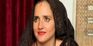 কালোজাদু! যুবতীর বাড়িতে হাজির এক যুবক