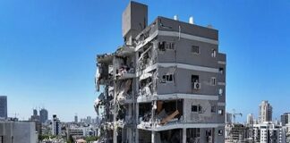 ইসরাইলে ইরানের ব্যাপক ক্ষেপণাস্ত্র হামলা, আহত ১৭