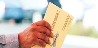 পোস্টাল ব্যালটে ভূতের আছর