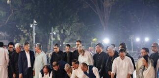 একুশের প্রথম প্রহরে ভাষা শহীদদের প্রতি বিএনপির শ্রদ্ধা