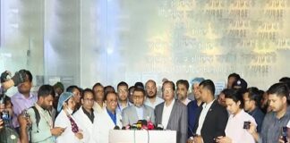 চট্টগ্রামে গ্যাস বিস্ফোরণে দগ্ধদের দেখতে হাসপাতালে দুই মন্ত্রী