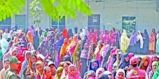 নারীর উপস্থিতি ছিল চোখে পড়ার মতো