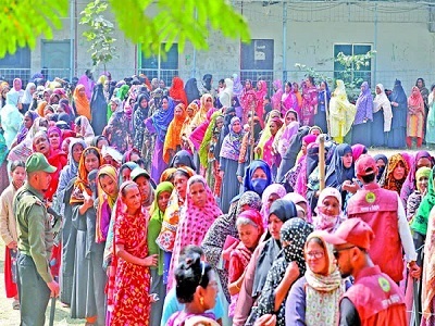 নারীর উপস্থিতি ছিল চোখে পড়ার মতো