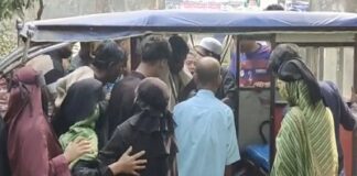 নরসিংদীতে দুই গ্রুপের সংঘর্ষে শিক্ষার্থী নিহত, ৩ জন গুলিবিদ্ধ