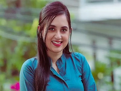 ব্রেন টিউমারের অস্ত্রোপচার শেষে যেমন আছেন তানিয়া বৃষ্টি