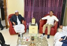 চরমোনাই পীরের বাসায় তারেক রহমান