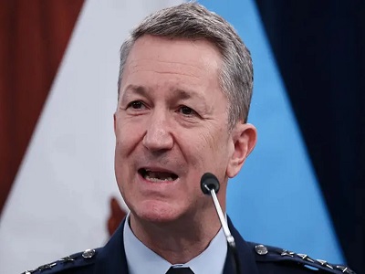 এক মাসে ইরানের ১১ হাজারের বেশি লক্ষ্যবস্তুতে হামলা: মার্কিন শীর্ষ জেনারেল