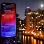 হঠাৎ দুবাইবাসীর ফোনে সম্ভাব্য ক্ষেপণাস্ত্র হামলার জরুরি সতর্কতা