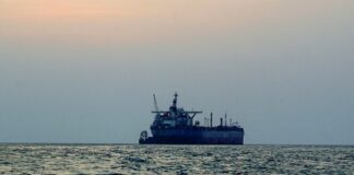 হরমুজ প্রণালি দিয়ে এখন শুধুমাত্র চীনা জাহাজ চলাচল করতে অনুমতি দিল ইরান