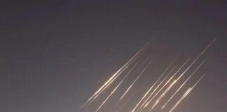 ইসরায়েলের দিকে একযোগে ৩০টি ক্ষেপণাস্ত্র ছুড়ল ইরান