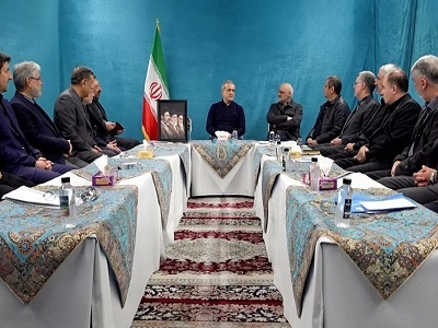 বিশেষ বৈঠকের পর যে হুঁশিয়ারি দিলেন ইরানের প্রেসিডেন্ট