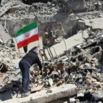 বোমার বিকট শব্দ, শিশুদের নাচ-গানে ভুলিয়ে রাখার চেষ্টা ইরানি বাবা-মায়েদের