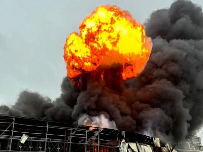 ইরানি হামলায় ইসরায়েলের শিল্পাঞ্চলে ভয়াবহ অগ্নিকাণ্ড, জরুরি সতর্কতা জারি