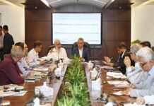 ঈদে যানজটমুক্ত সড়ক নিশ্চিতের নির্দেশ সেতুমন্ত্রী শেখ রবিউল আলম এর