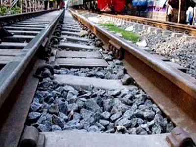 টাঙ্গাইলে ট্রেনে কাটা পড়ে শিশুসহ নিহত ৫