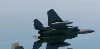 কুয়েতে তিন এফ-১৫ শেষ, ‘দুর্বল শত্রু’র কাছে চরম অপদস্ত যুক্তরাষ্ট্র!